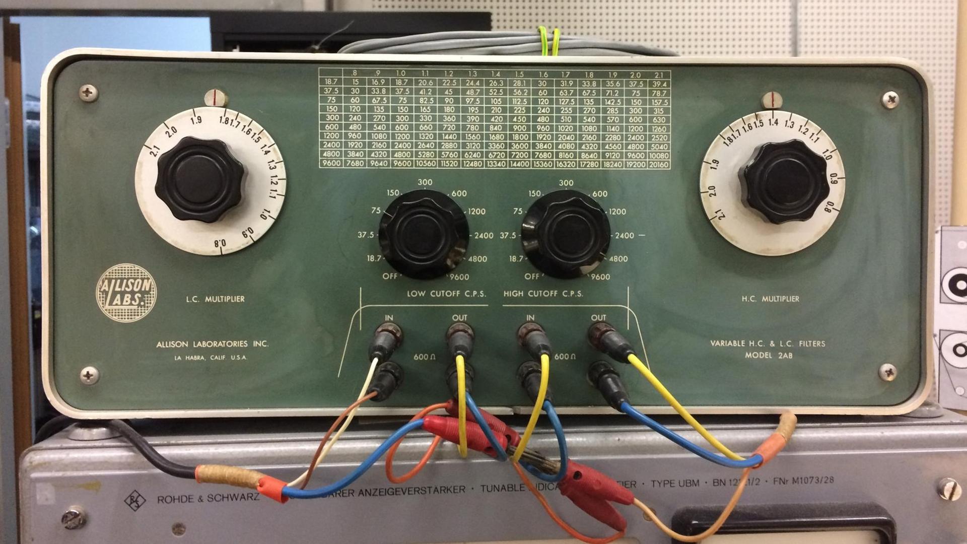Einblick in das Studio für elektronische Musik Köln. Einblick in das Studio für elektronische Musik Köln.