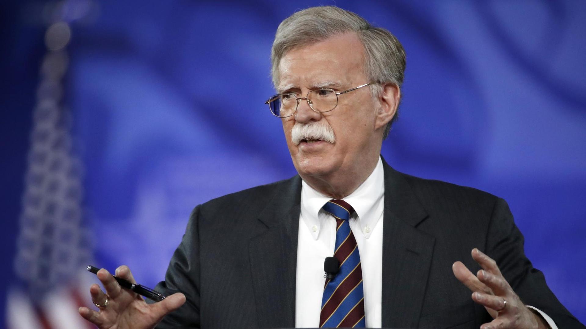 Der frühere US-Botschafter bei den Vereinten Nationen, John Bolton, spricht bei der Conservative Political Action Conference (CPAC). Der frühere US-Botschafter bei den Vereinten Nationen, John Bolton, spricht bei der Conservative Political Action Conference (CPAC).