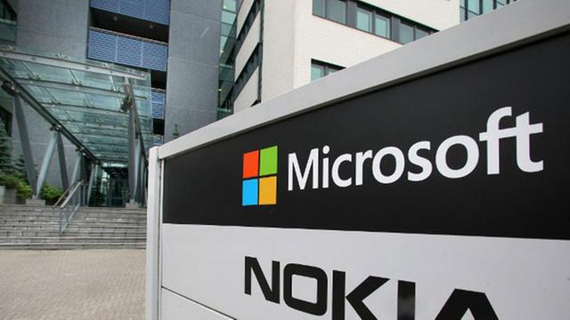 Ein Gebäude von Nokia und Microsoft in Peltola Oulu in Finnland.