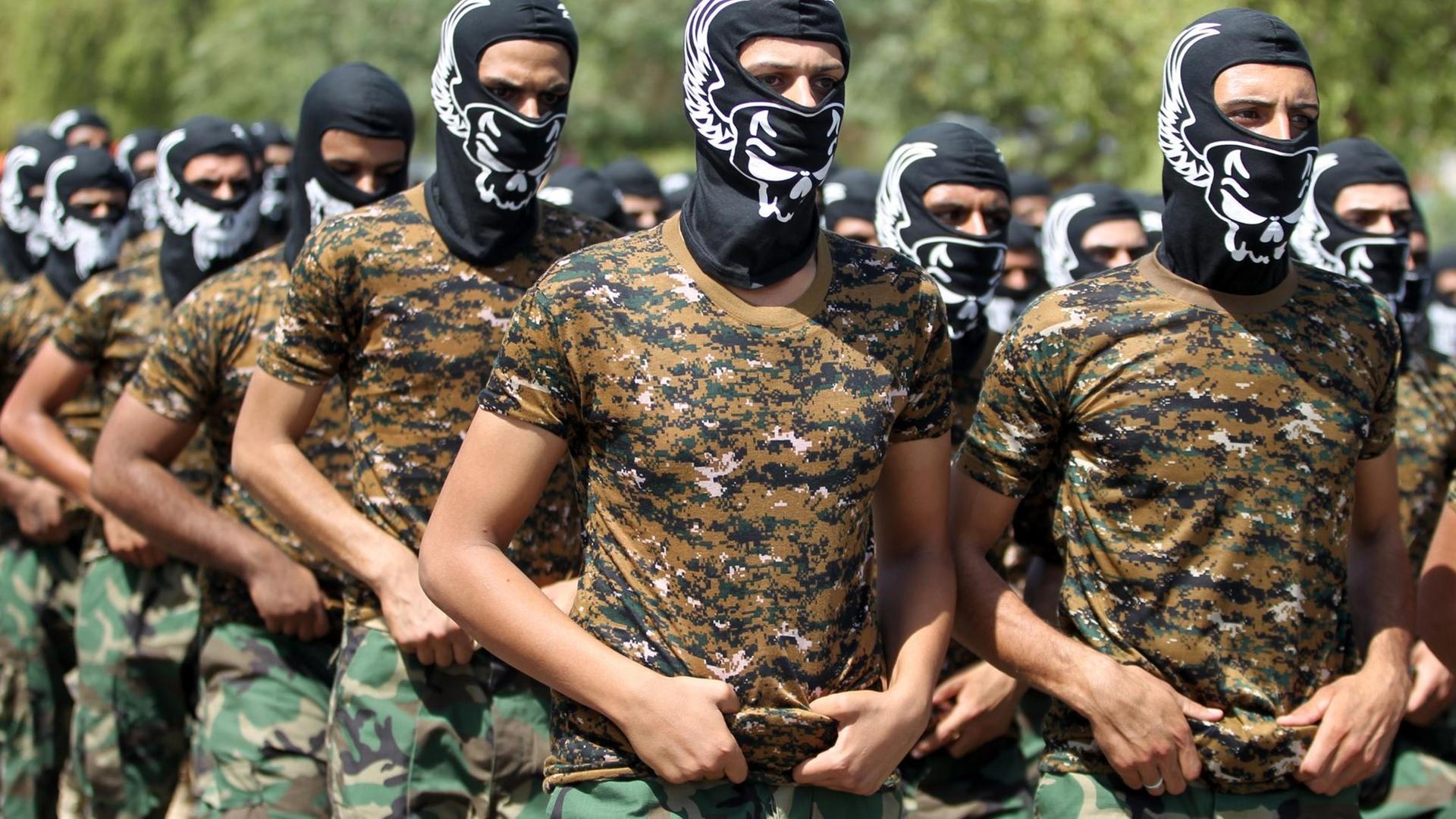 Das Foto zeigt Mitglieder der vom Iran unterstützten, irakischen "Badr Brigade" im Juli 2016.