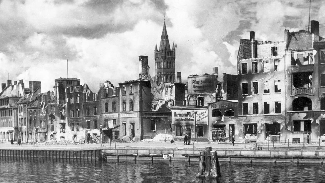 Das zerstörte Königsberg (Ostpreußen) nach dem Luftangriff im August 1944. Das zerstörte Königsberg (Ostpreußen) nach dem Luftangriff im August 1944.