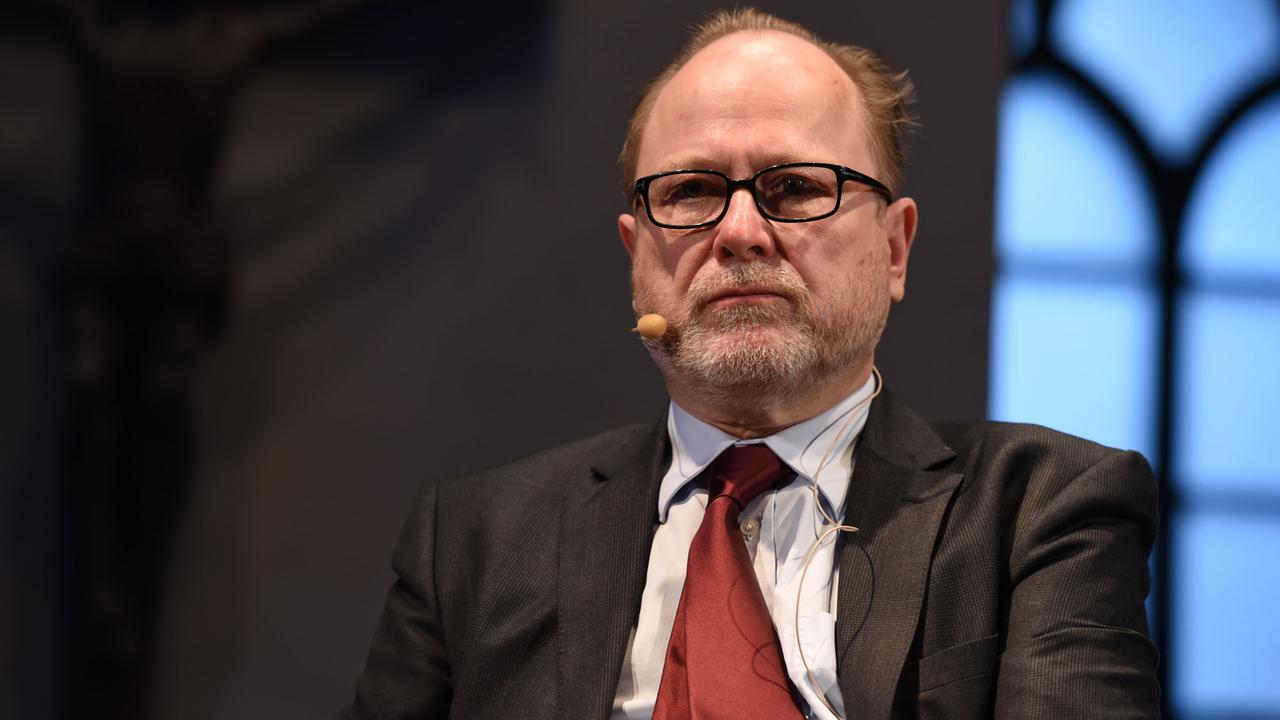 Der Germanist, Essayist, Publizist und Mäzen Jan Philipp Reemtsma Der Germanist, Essayist, Publizist und Mäzen Jan Philipp Reemtsma