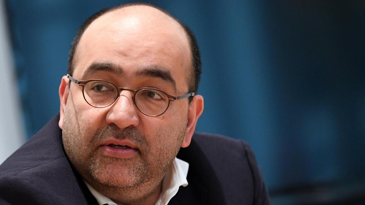Der außenpolitische Sprecher der Grünen-Bundestagsfraktion, Omid Nouripour, am 28. Februar 2017 in Berlin. Der außenpolitische Sprecher der Grünen-Bundestagsfraktion, Omid Nouripour, am 28. Februar 2017 in Berlin.