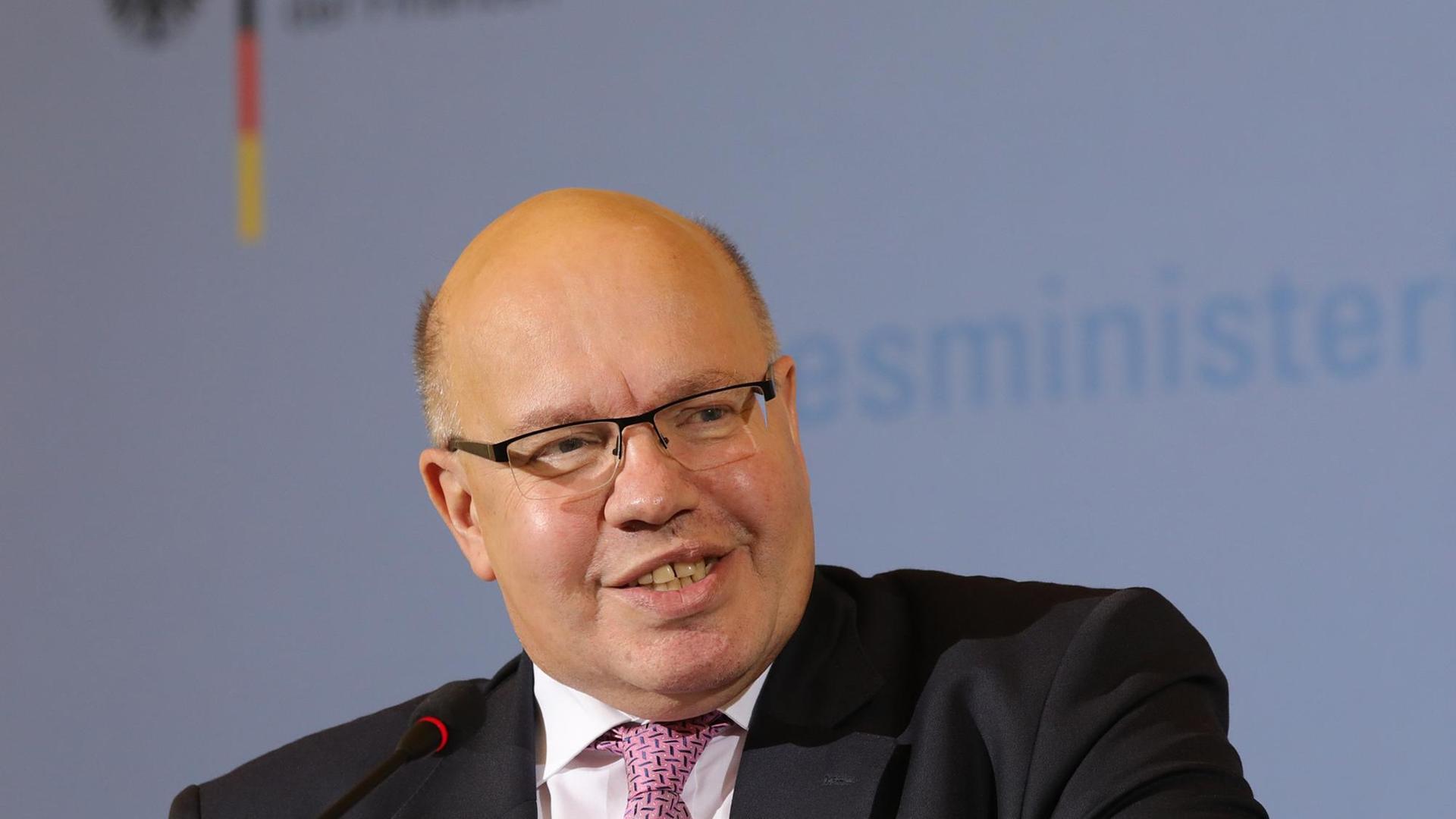 Der geschäftsführende Bundesfinanzminister Peter Altmaier (CDU) Der geschäftsführende Bundesfinanzminister Peter Altmaier (CDU)