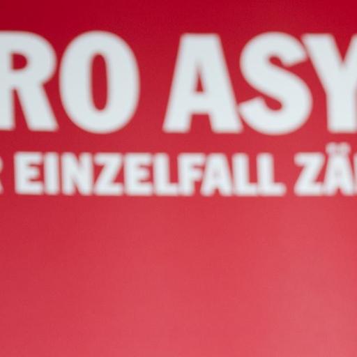 Pro--Asyl-Emblem, aufgenommen am 21.05.2014 anlässlich einer Pressekonferenz in Berlin.