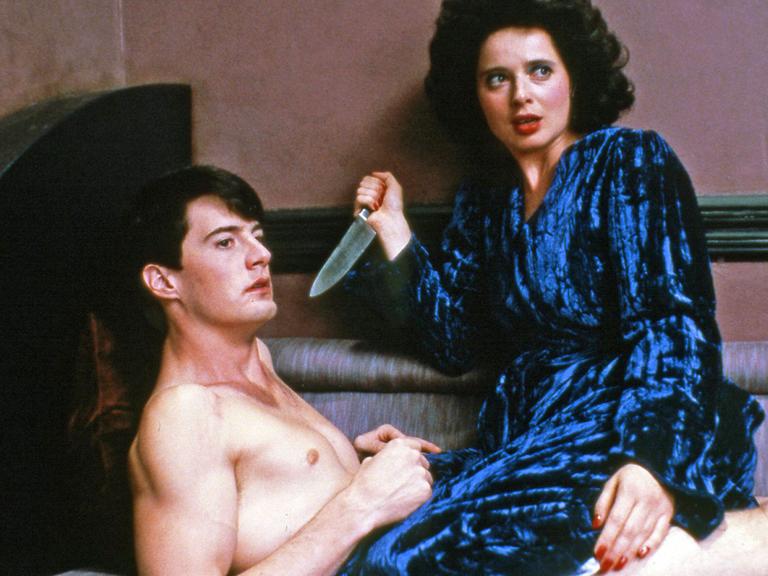 Isabella Rossellini und Kyle MacLachlan in einer Filmszene von "Blue Velvet" von David Lynch aus dem Jahr 1986