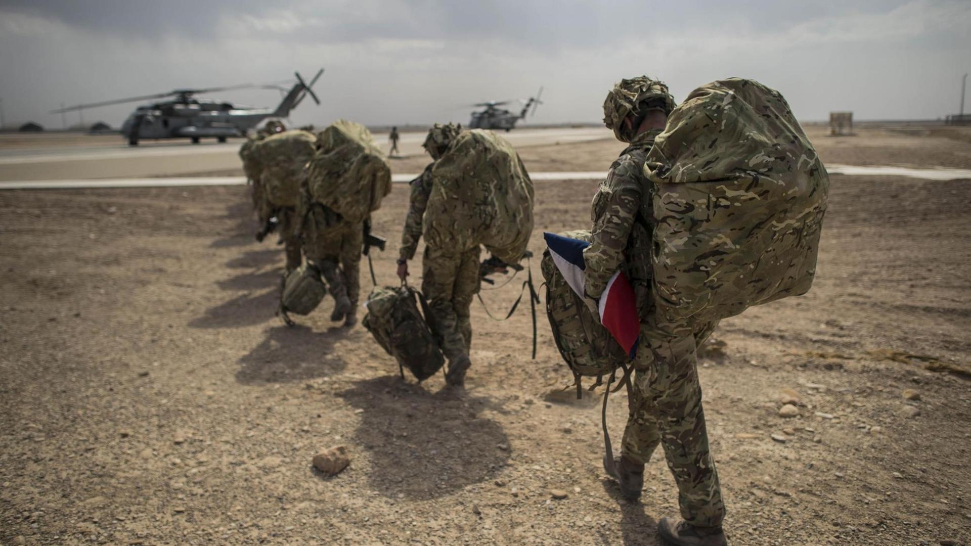 Britische Truppen in der Helmand Provinz | Ben Birchall/PA Wire URN:32474130 | Britische Truppen in der Helmand Provinz | Ben Birchall/PA Wire URN:32474130 |