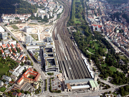 Der Stuttgarter Hauptbahnhof und das Gelände von Stuttgart 21 Der Stuttgarter Hauptbahnhof und das Gelände von Stuttgart 21
