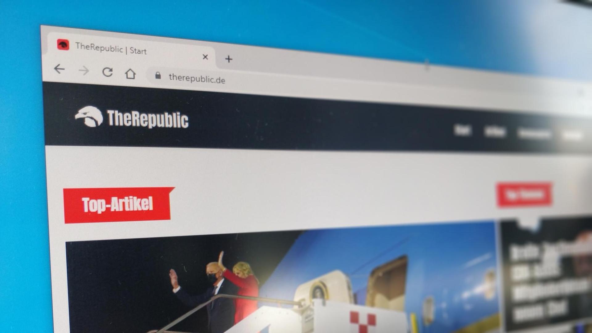 Die Website von "The Republic" ist am 01.11.2021 in einem Browserfesnser geöffnet, abfotografiert von einem Bildschirm