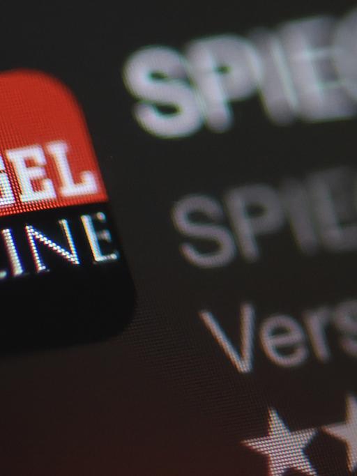 Die App von «Spiegel Online» ist am 07.10.2014 in Hamburg auf dem Display eines Smartphone zu sehen.