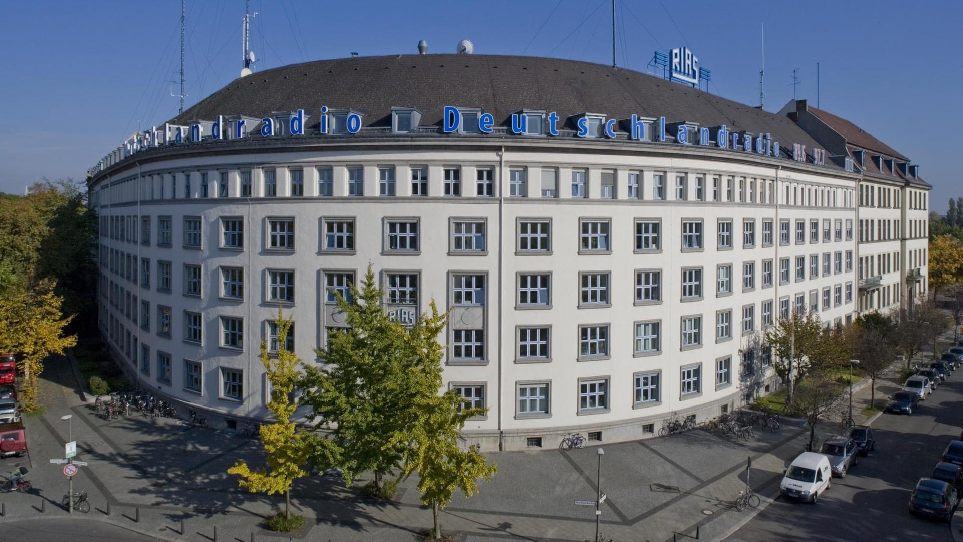 Eine Außenaufnahme des Senders Deutschlandfunk Kultur in Berlin. Eine Außenaufnahme des Senders Deutschlandfunk Kultur in Berlin.
