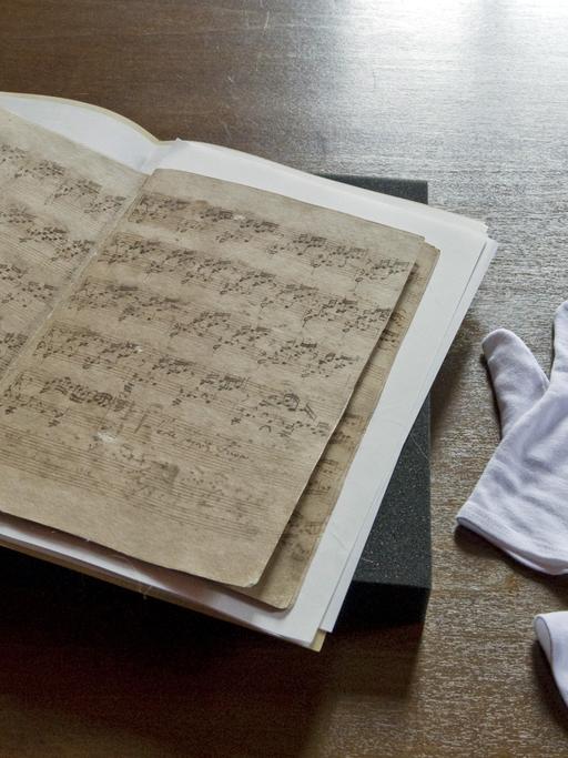 Die Autographen des "Wohltemperierten Klaviers" von Johann Sebastian Bach werden in der Staatsbibliothek in Berlin aufbewahrt.