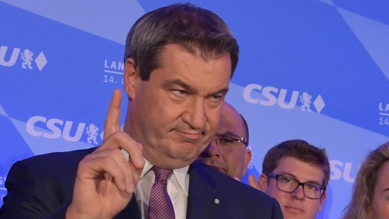 Markus Söder (CSU), Ministerpräsident von Bayern, bei der Wahlparty der CSU im Landtag am Abend der Landtagswahl in Bayern. Foto: Peter Kneffel / dpa | Verwendung weltweit Markus Söder (CSU), Ministerpräsident von Bayern, bei der Wahlparty der CSU im Landtag am Abend der Landtagswahl in Bayern. Foto: Peter Kneffel / dpa | Verwendung weltweit