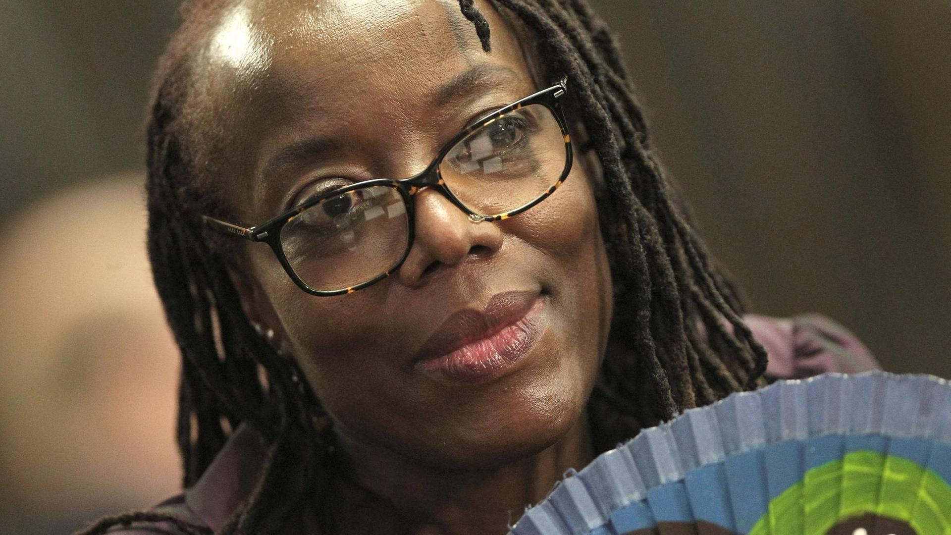 Die simbabwische Autorin Tsitsi Dangarembga. Die simbabwische Autorin Tsitsi Dangarembga.