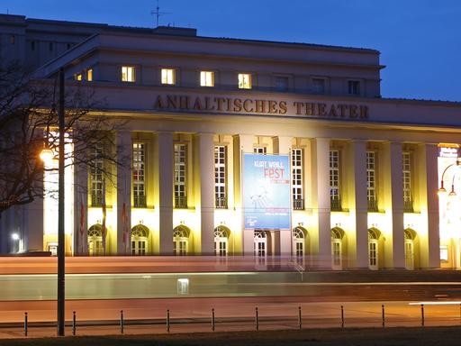 Das Anhaltische Theater Dessau ist in Dessau-Roßlau, Aufnahme von 2014