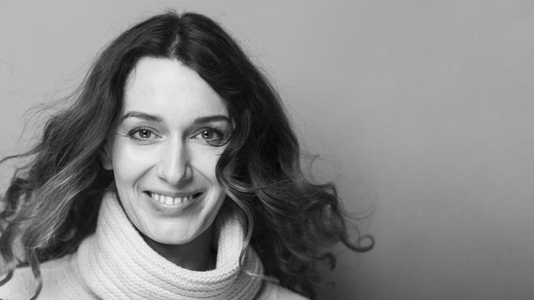 Portrait der Diplom-Psychologin, Journalistin und Autorin Verena Friederike Hasel. Portrait der Diplom-Psychologin, Journalistin und Autorin Verena Friederike Hasel.