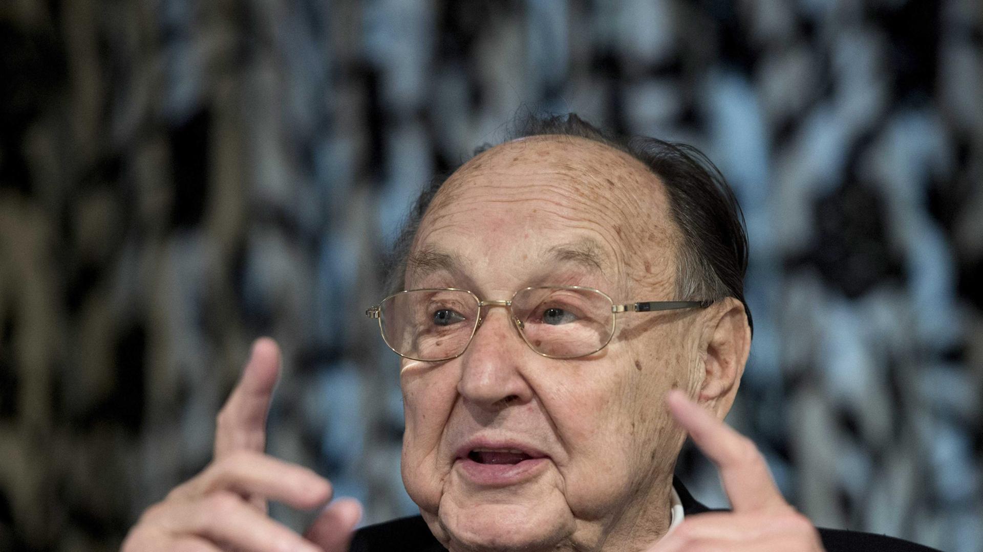 HansDietrich Genscher im RIAS