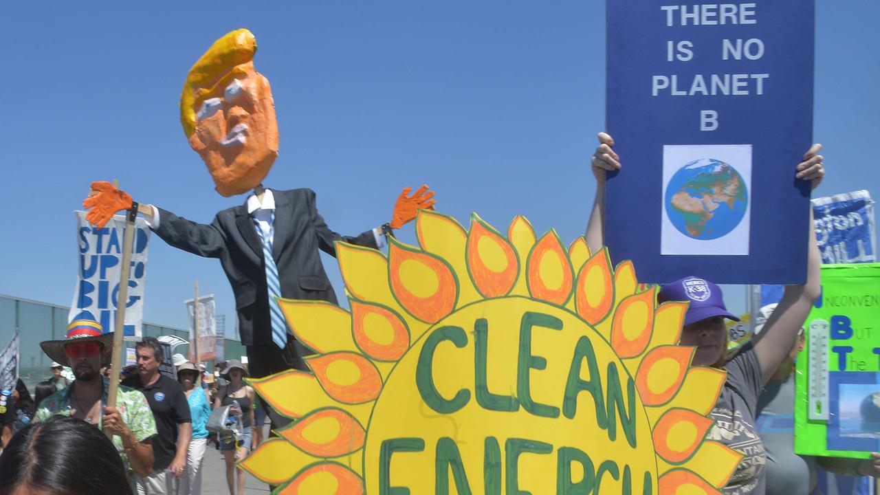 Ein "People s Climate March" am 29. April 2017 in Los Angeles, Kalifornien 