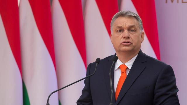 Viktor Orban, Ministerpräsident von Ungarn, hält eine Rede bei der Eröffnung des Ludovika Campus der nationalen Universität für Verwaltung. Ungarn wählt am 08.04.2018 ein neues Parlament. Orban steht in Ungarn vor der Wiederwahl und sorgt besonders mit seinen Äußerungen zur Migration für Kritik.