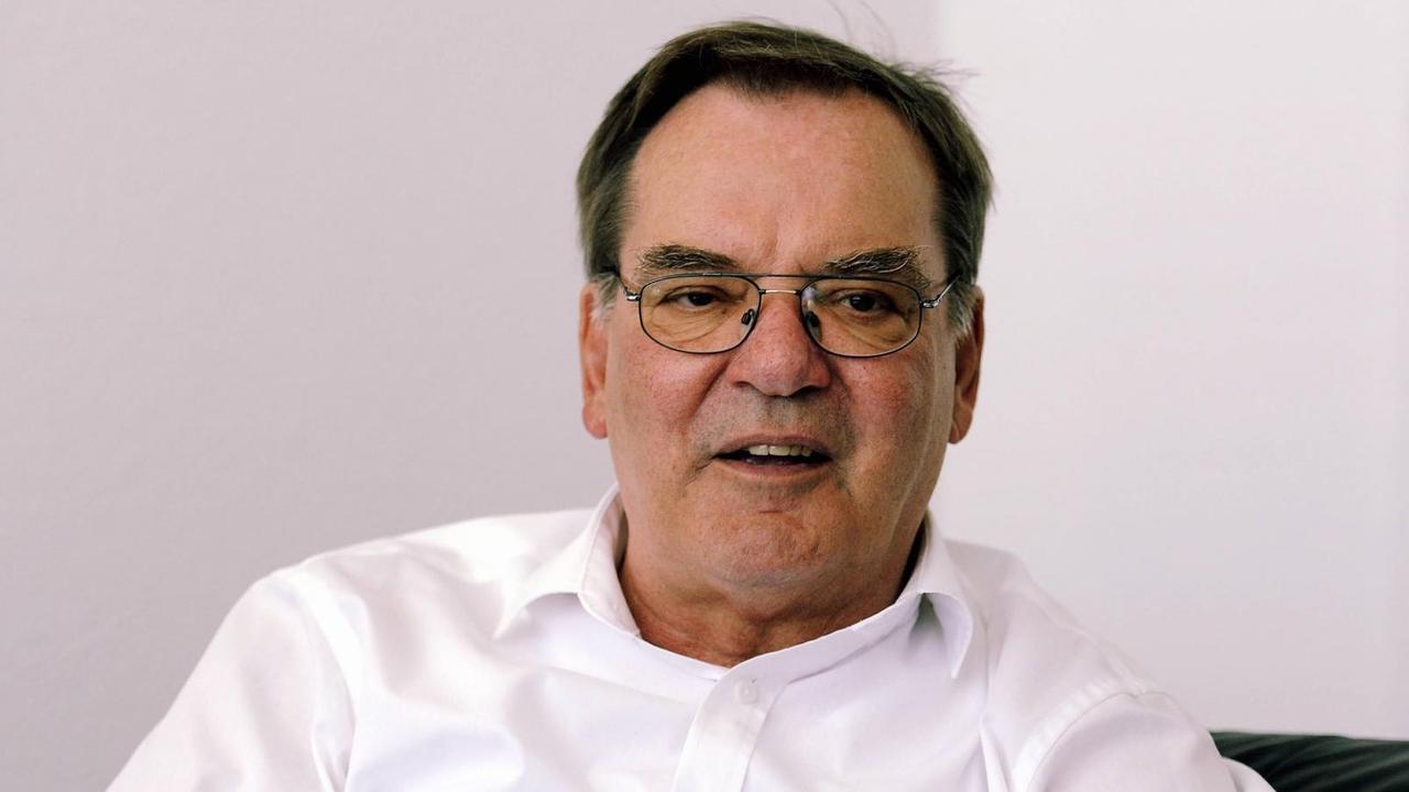Der Bremer Wirtschaftswissenschaftler Rudolf Hickel. Der Bremer Wirtschaftswissenschaftler Rudolf Hickel.