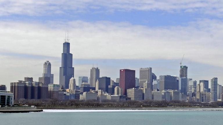 Der Chicagoer Sears Tower wurde in Willis Tower umbenannt, links das höchste Gebäude