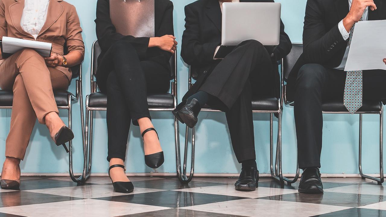 WurfsendungsSerie Warteschleife hoerspielundfeature.de