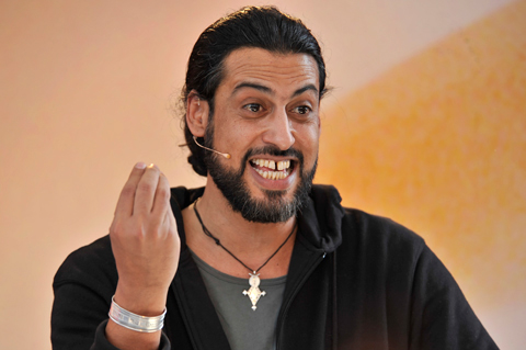 Abbas Khider beim Bücherfrühling während der Leipziger Buchmesse 2013