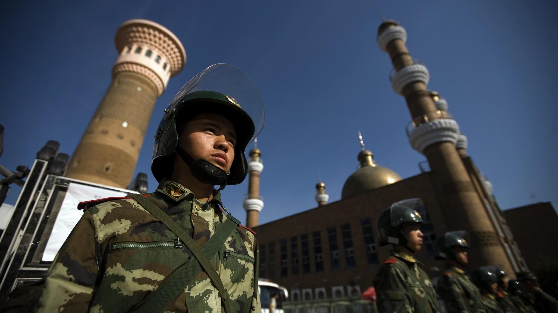 Unterdrückung der Uiguren - Bütikofer (Grüne): "Es braucht Sanktionen gegen China"