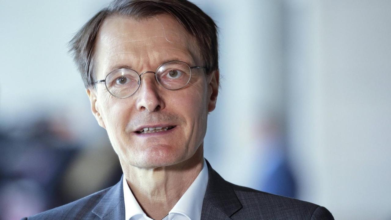Der SPD-Gesundheitsexperte und Epidemiologe Karl Lauterbach Der SPD-Gesundheitsexperte und Epidemiologe Karl Lauterbach