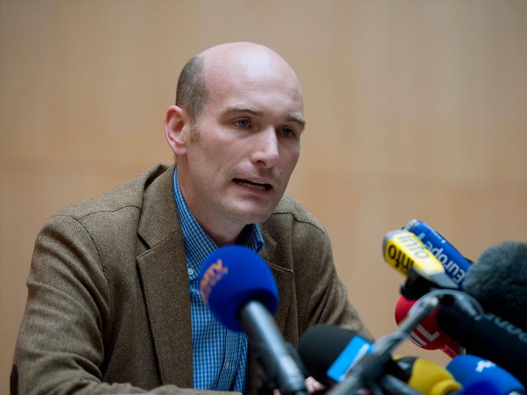Der französische Journalist Nicolas Hénin wurde in Syrien von Islamisten als Geisel genommen und gefoltert.