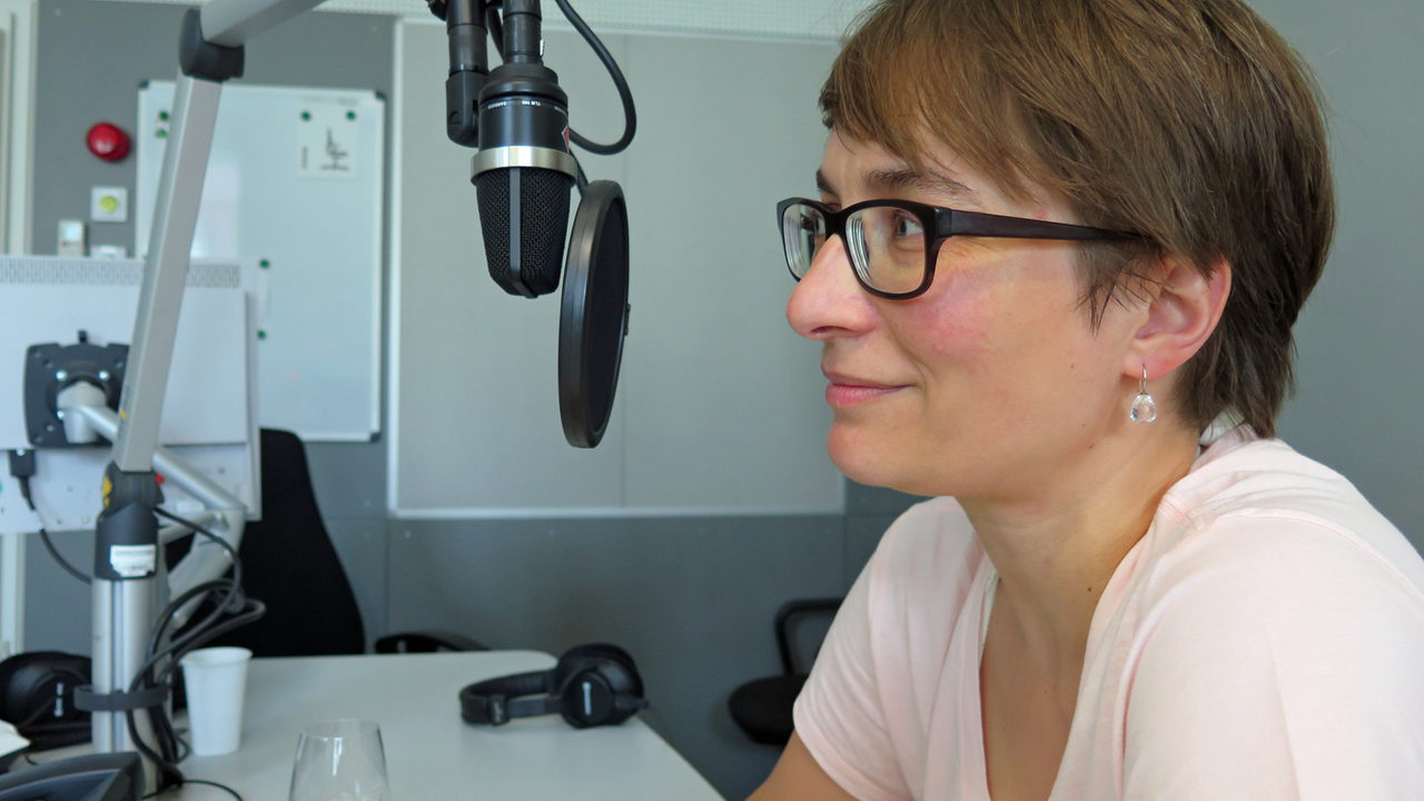 Die Medienwissenschaftlerin Nanna Heidenreich zu Besuch im Deutschlandradio Kultur