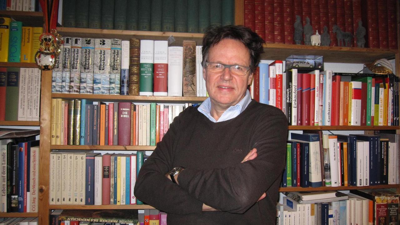 Der Kulturwissenschaftler Gunther Hirschfelder erforscht schon lange unsere Essgewohnheiten Der Kulturwissenschaftler Gunther Hirschfelder erforscht schon lange unsere Essgewohnheiten