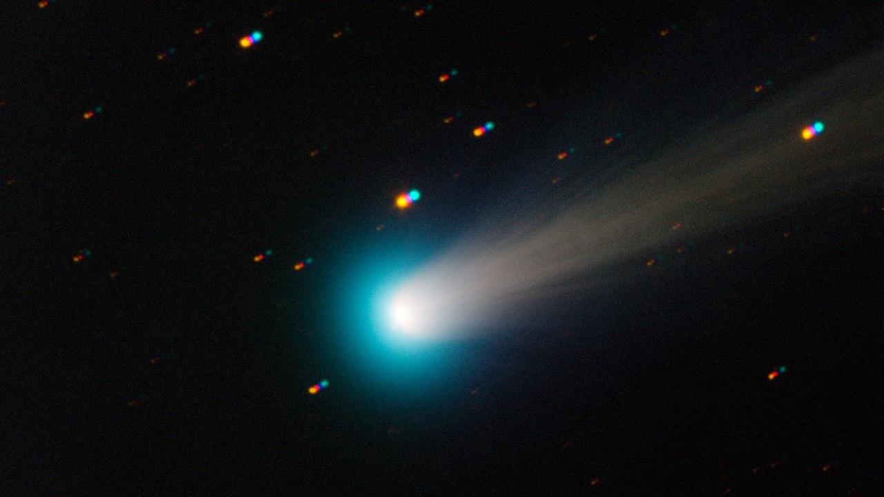 Der Kern des Kometen ISON, fotografiert am 15.11. von der Europäischen Südsternwarte Der Kern des Kometen ISON, fotografiert am 15.11. von der Europäischen Südsternwarte