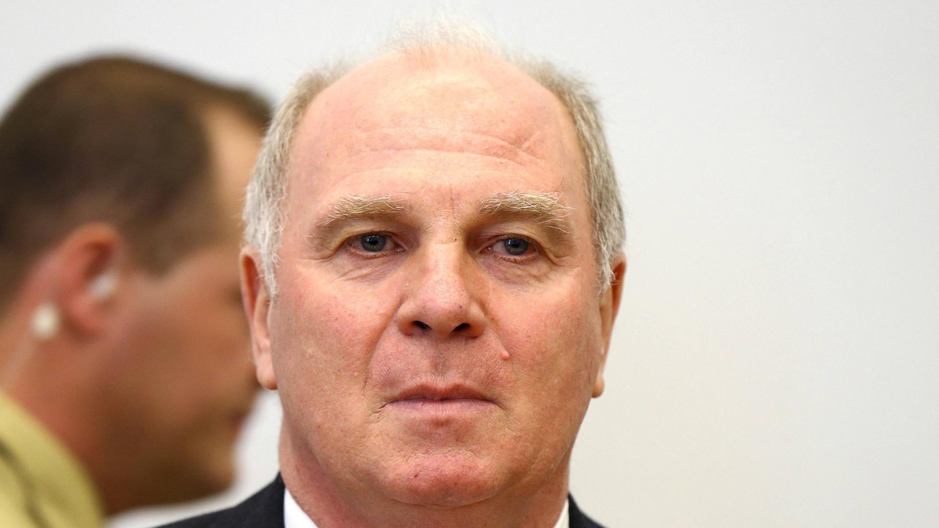 Uli Hoeneß während des Steuerhinterziehungsprozesses vor dem Landgericht München. Uli Hoeneß während des Steuerhinterziehungsprozesses vor dem Landgericht München.
