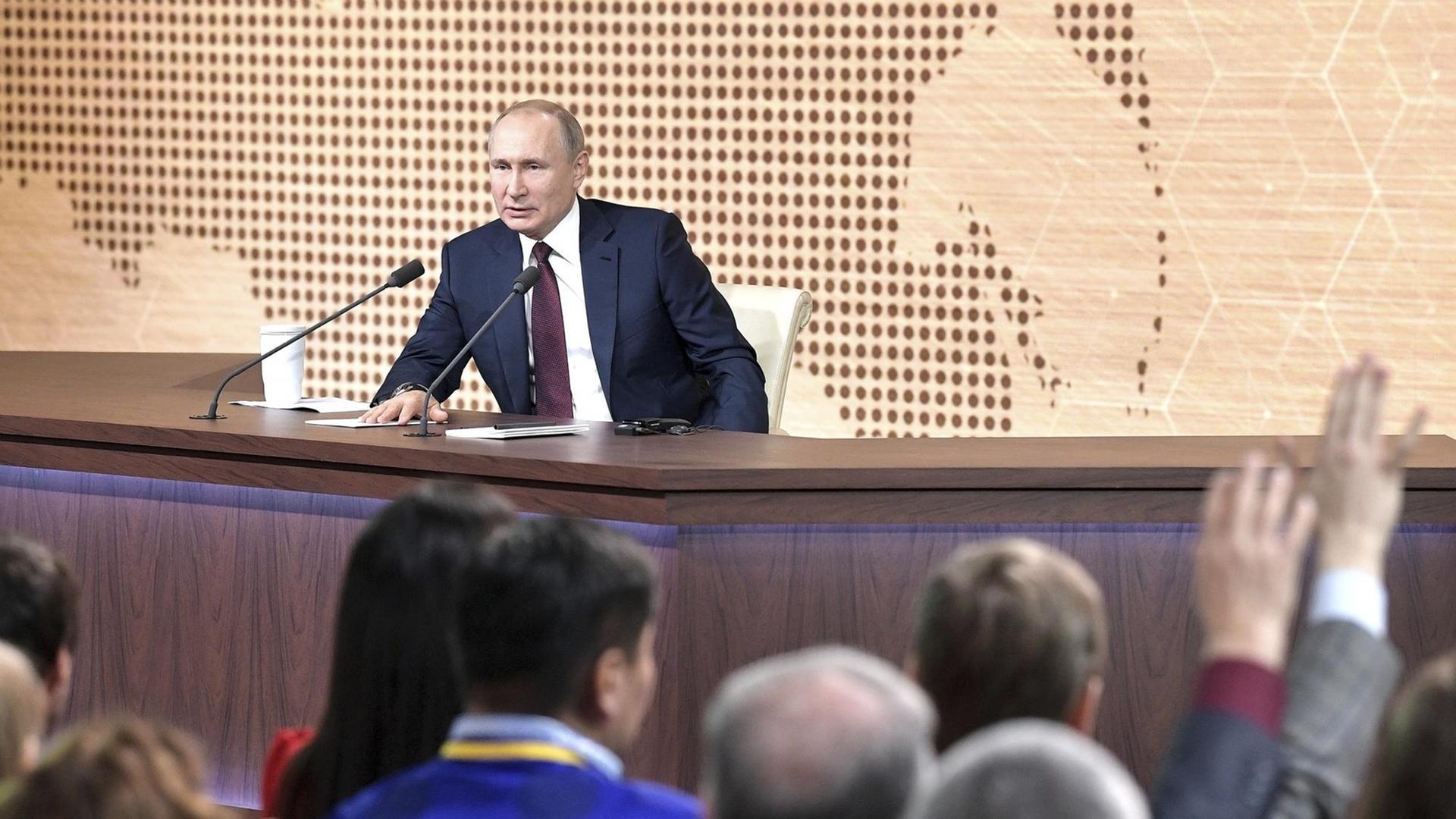Der russische Präsident Wladimir Putin während seiner Jahrespressekonferenz 2019 Der russische Präsident Wladimir Putin während seiner Jahrespressekonferenz 2019