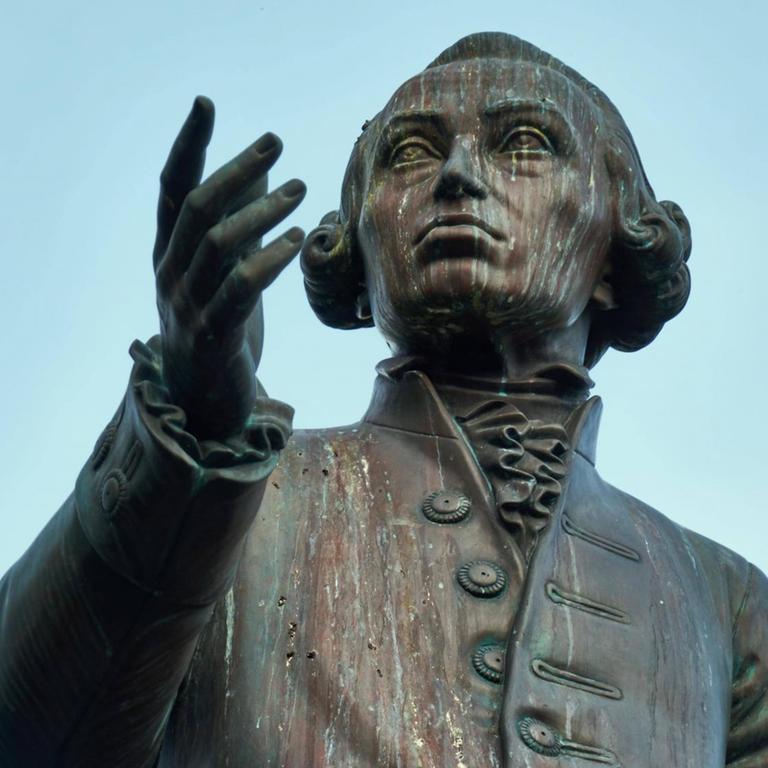 Statue von Immanuel Kant in Kaliningrad.