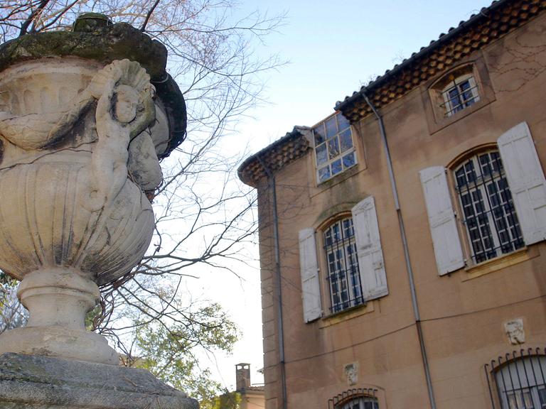 Paul Cezannes Elternhaus "Le Jas de Boufan" im südfranzösischen Aix-en-Provence, wo der impressionistische Malter 40 Jahre lang lebte.