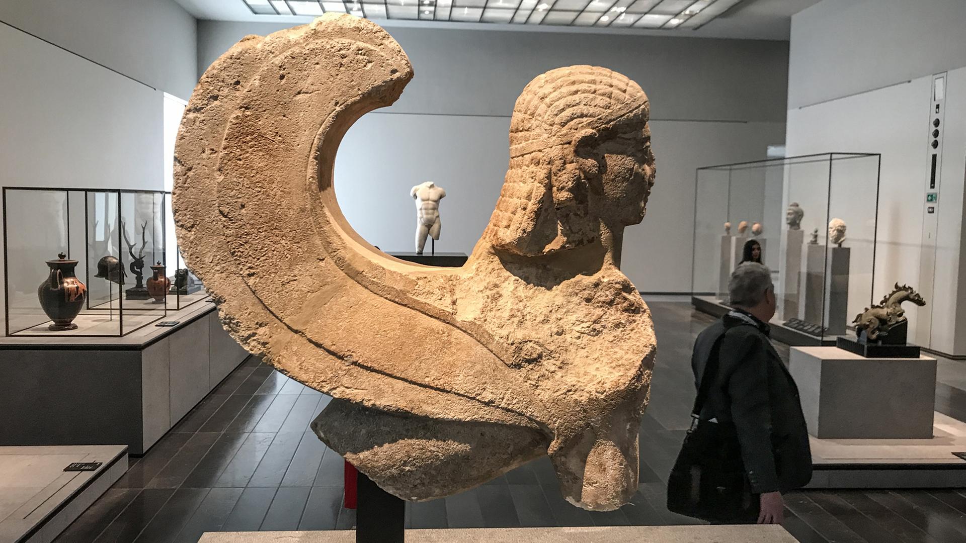 Überblick über 5000 Jahre Menschheitsgeschichte: Ausstellung im neuen Louvre Abu Dhabi Überblick über 5000 Jahre Menschheitsgeschichte: Ausstellung im neuen Louvre Abu Dhabi
