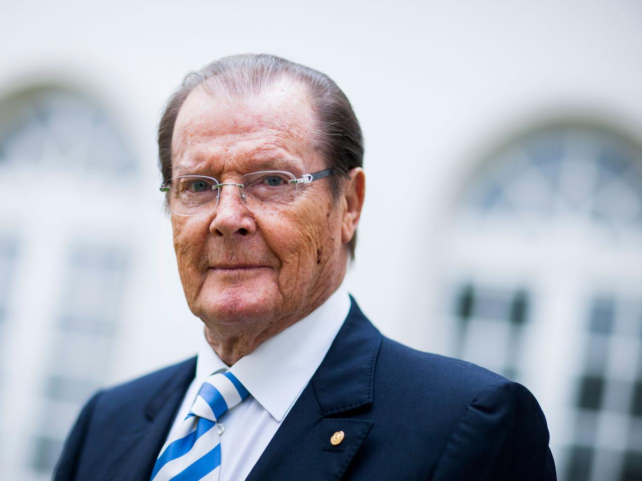 Roger Moore Roger Moore