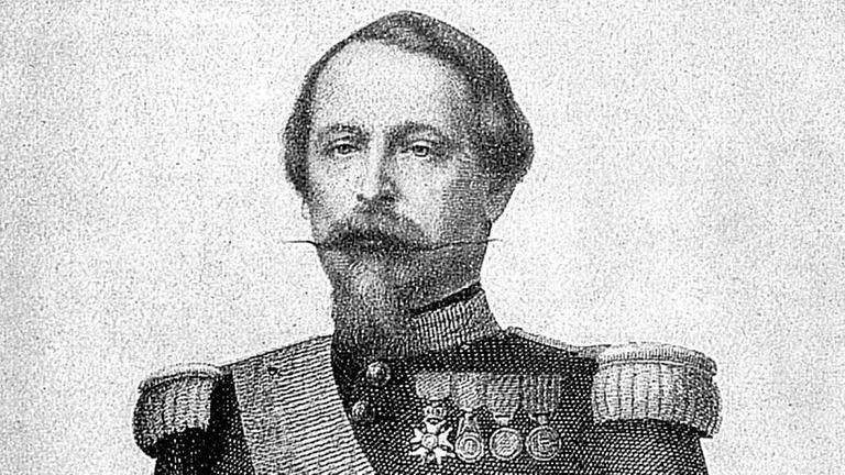 Porträt des letzten französischen Kaisers Napoleon III. Der Neffe Napoleons I. wurde am 20. April 1808 in Paris als Charles Louis Napoleon Bonaparte geboren. Nach einigen vergeblichen Putschversuchen wurde er am 10. Dezember 1848 zum Staatspräsidenten gewählt, nachdem er sich in dem von sozialen Unruhen heimgesuchten Land als "Retter der Gesellschaft" empfohlen hatte. Da die Verfassung nur eine vierjährige Amtszeit vorsah, löste er am 2. Dezember 1851 das Parlament auf und ließ sich durch ein Plebiszit umfangreiche diktatorische Befugnisse übertragen. Ein zweites Plebiszit am 21. November 1852 bestätigte ihn als Kaiser, die Proklamation erfolgte am 2. Dezember. Er konnte seine Versprechungen - vor allem in der Innenpolitik - jedoch nur unzureichend erfüllen. Nach der Niederlage des französischen Heeres bei Sedan geriet er am 2. September 1870 in preußische Gefangenschaft. Ab 1871 lebte er in Großbritannien im Exil, wo er am 9. Januar 1873 in Chislehurst bei London verstarb. Porträt des letzten französischen Kaisers Napoleon III. Der Neffe Napoleons I. wurde am 20. April 1808 in Paris als Charles Louis Napoleon Bonaparte geboren. Nach einigen vergeblichen Putschversuchen wurde er am 10. Dezember 1848 zum Staatspräsidenten gewählt, nachdem er sich in dem von sozialen Unruhen heimgesuchten Land als "Retter der Gesellschaft" empfohlen hatte. Da die Verfassung nur eine vierjährige Amtszeit vorsah, löste er am 2. Dezember 1851 das Parlament auf und ließ sich durch ein Plebiszit umfangreiche diktatorische Befugnisse übertragen. Ein zweites Plebiszit am 21. November 1852 bestätigte ihn als Kaiser, die Proklamation erfolgte am 2. Dezember. Er konnte seine Versprechungen - vor allem in der Innenpolitik - jedoch nur unzureichend erfüllen. Nach der Niederlage des französischen Heeres bei Sedan geriet er am 2. September 1870 in preußische Gefangenschaft. Ab 1871 lebte er in Großbritannien im Exil, wo er am 9. Januar 1873 in Chislehurst bei London verstarb.