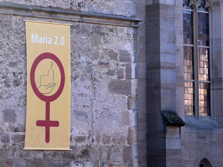 Plakat der katholischen Frauen-Initiative Maria 2.0