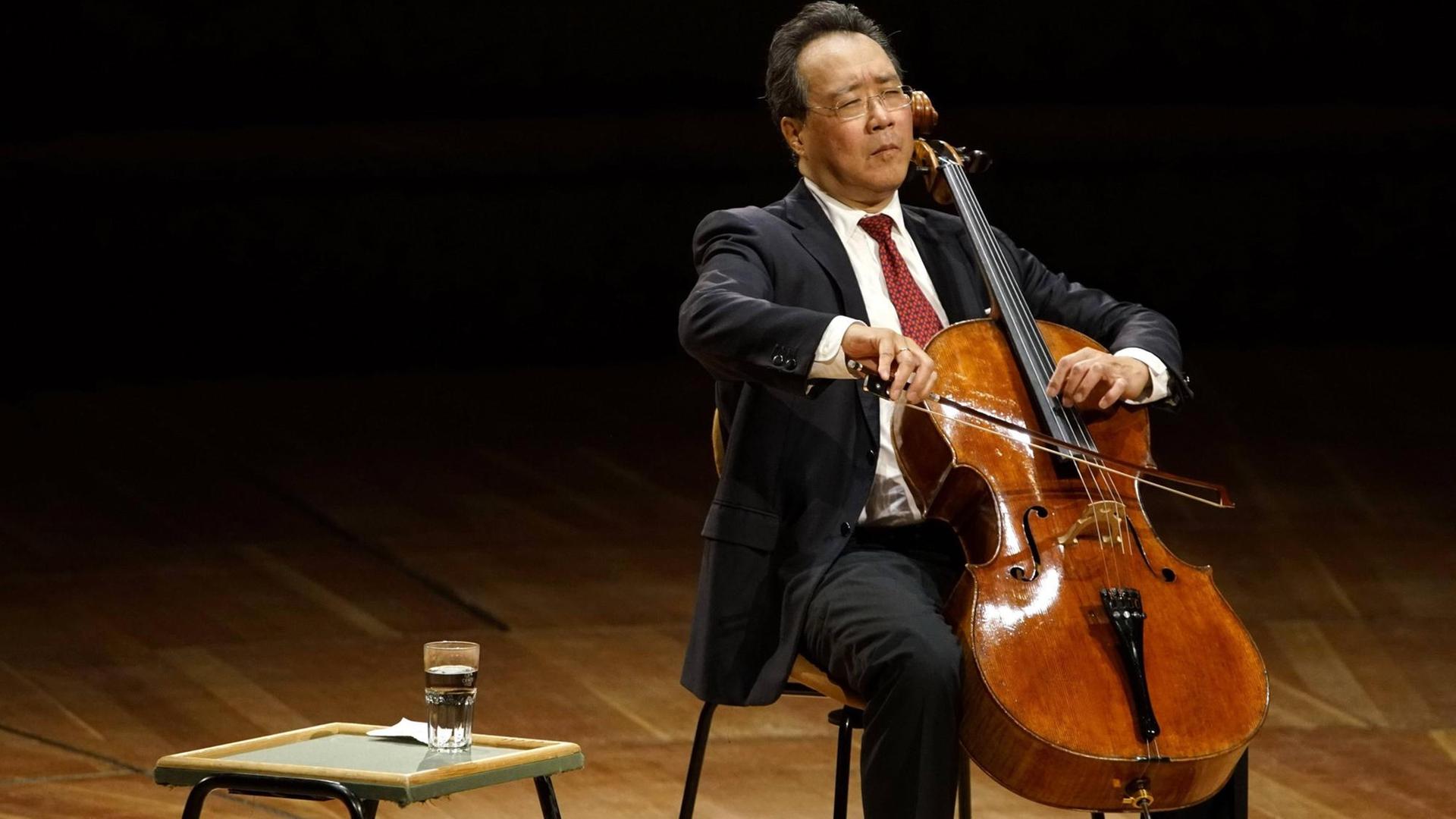 Yo-Yo Ma spielte in der Berliner Philharmonie im März 2016 Yo-Yo Ma spielte in der Berliner Philharmonie im März 2016