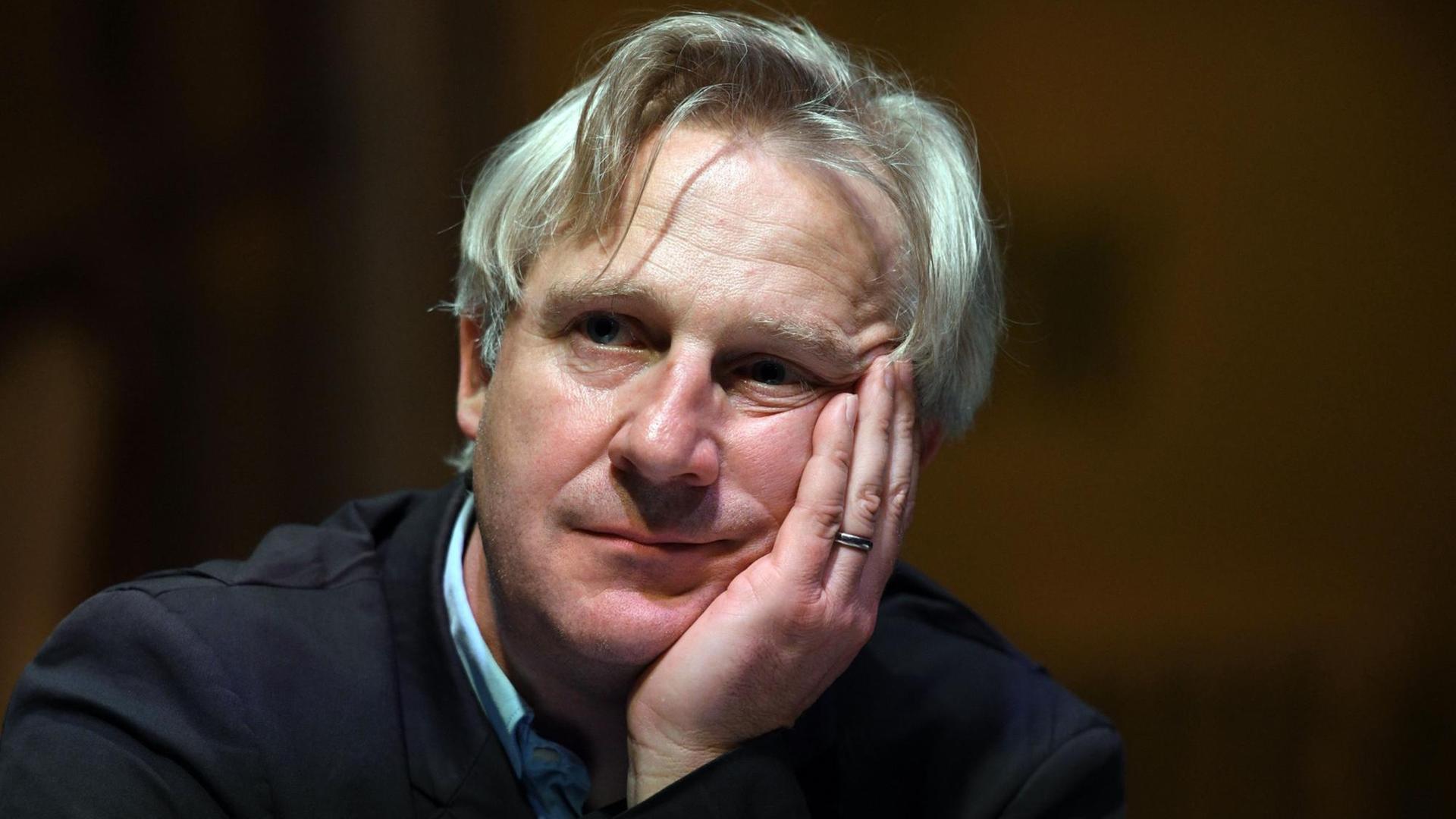 Stefan Bachmann, Intendant des Schauspiel Köln, bei der Jahrespressekonferenz des Schauspiels, Mai 2018 Stefan Bachmann, Intendant des Schauspiel Köln, bei der Jahrespressekonferenz des Schauspiels, Mai 2018