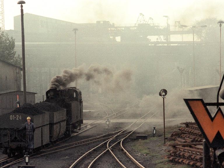 Eine Industrieanlage im Mansfeld Kombinat in Hettstedt, 1983