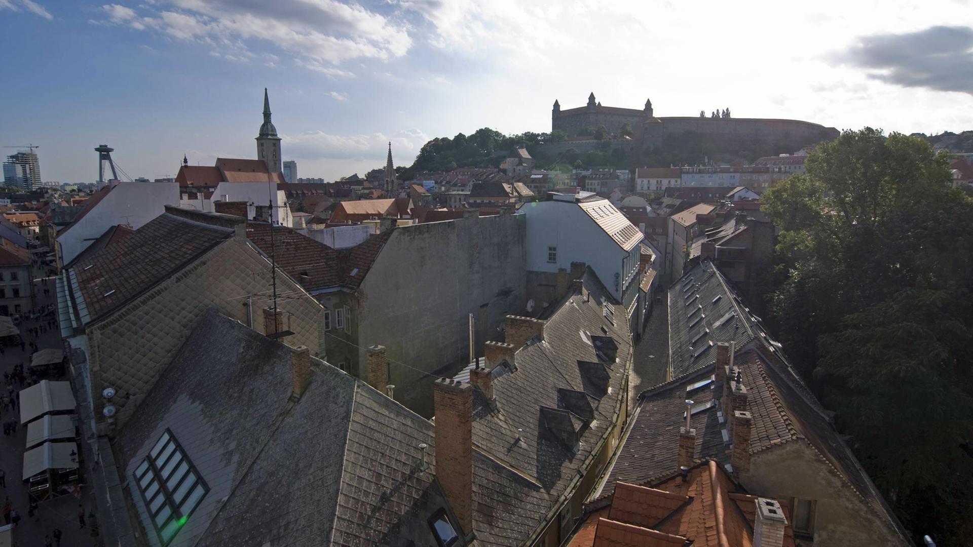 Blick über die Altstadt der slowakischen Hauptstadt Bratislava Blick über die Altstadt der slowakischen Hauptstadt Bratislava