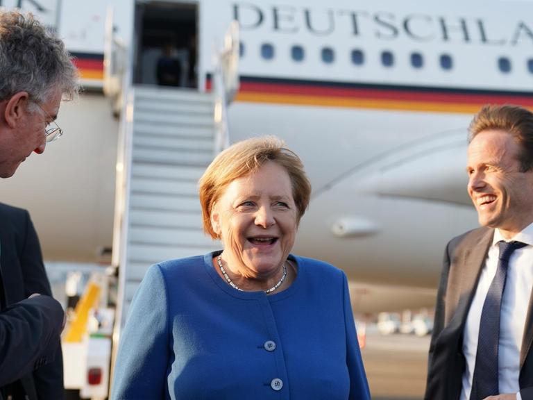 Das Foto zeigt Bundeskanzlerin Merkel bei ihrer Ankunft in New York - sie will eine Rede auf dem UN-Klimagipfel halten.
