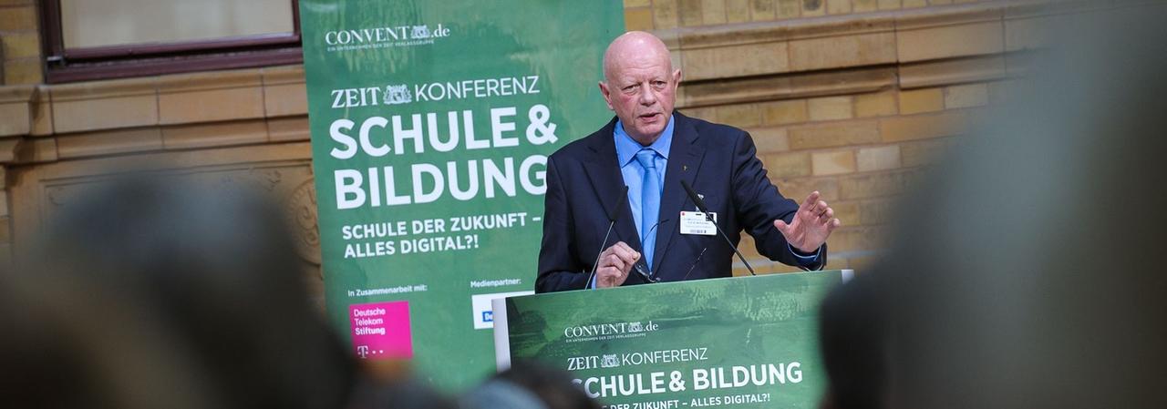 Prof. Dr. Wilfried Bos, Direktor, Institut für Schulentwicklungsforschung (IFS), Technische Universität Dortmund Prof. Dr. Wilfried Bos, Direktor, Institut für Schulentwicklungsforschung (IFS), Technische Universität Dortmund