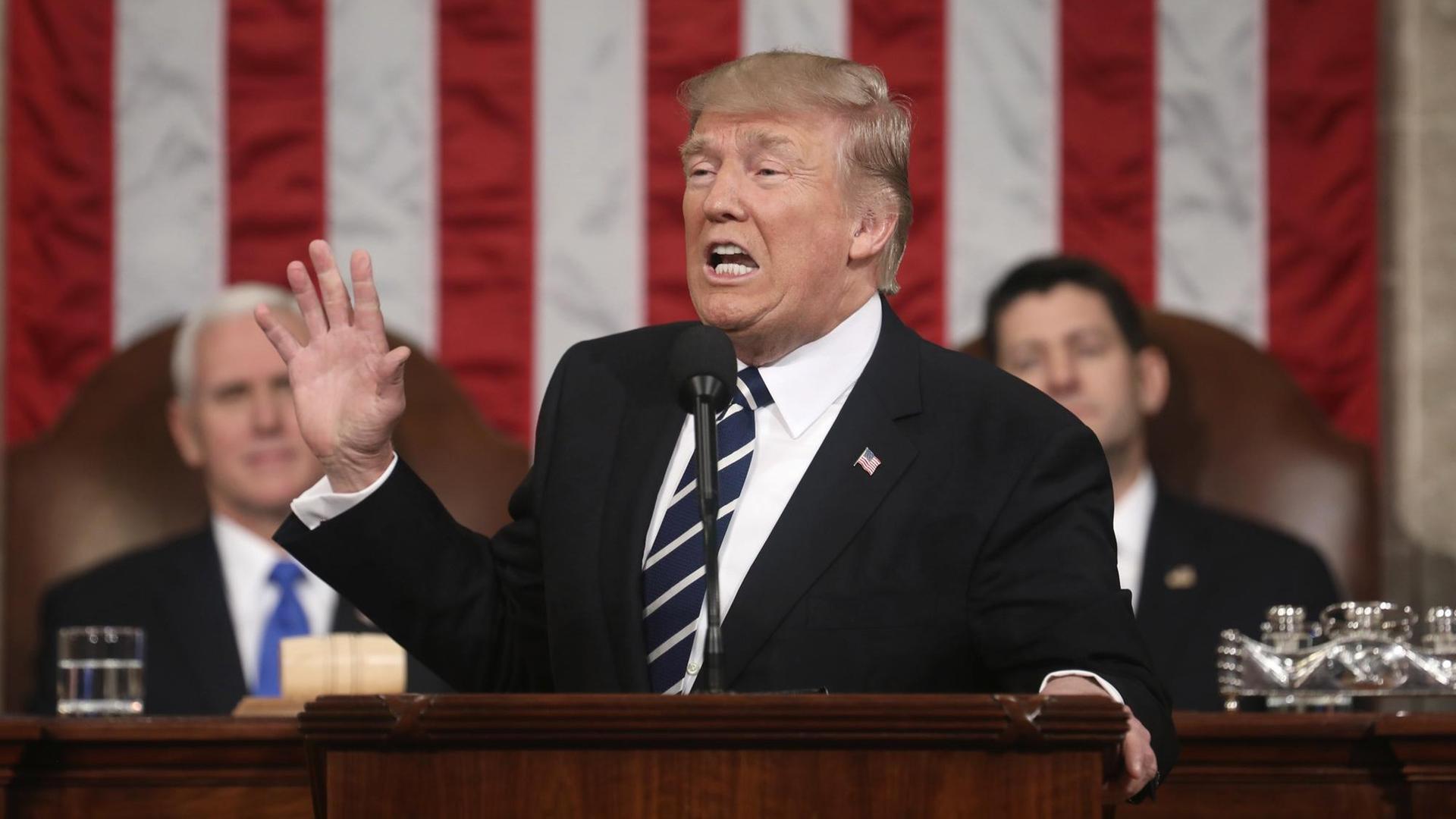 US-Präsident Donald Trump spricht in Washington zum ersten Mal seit seiner Amtseinführung vor dem Kongress.
