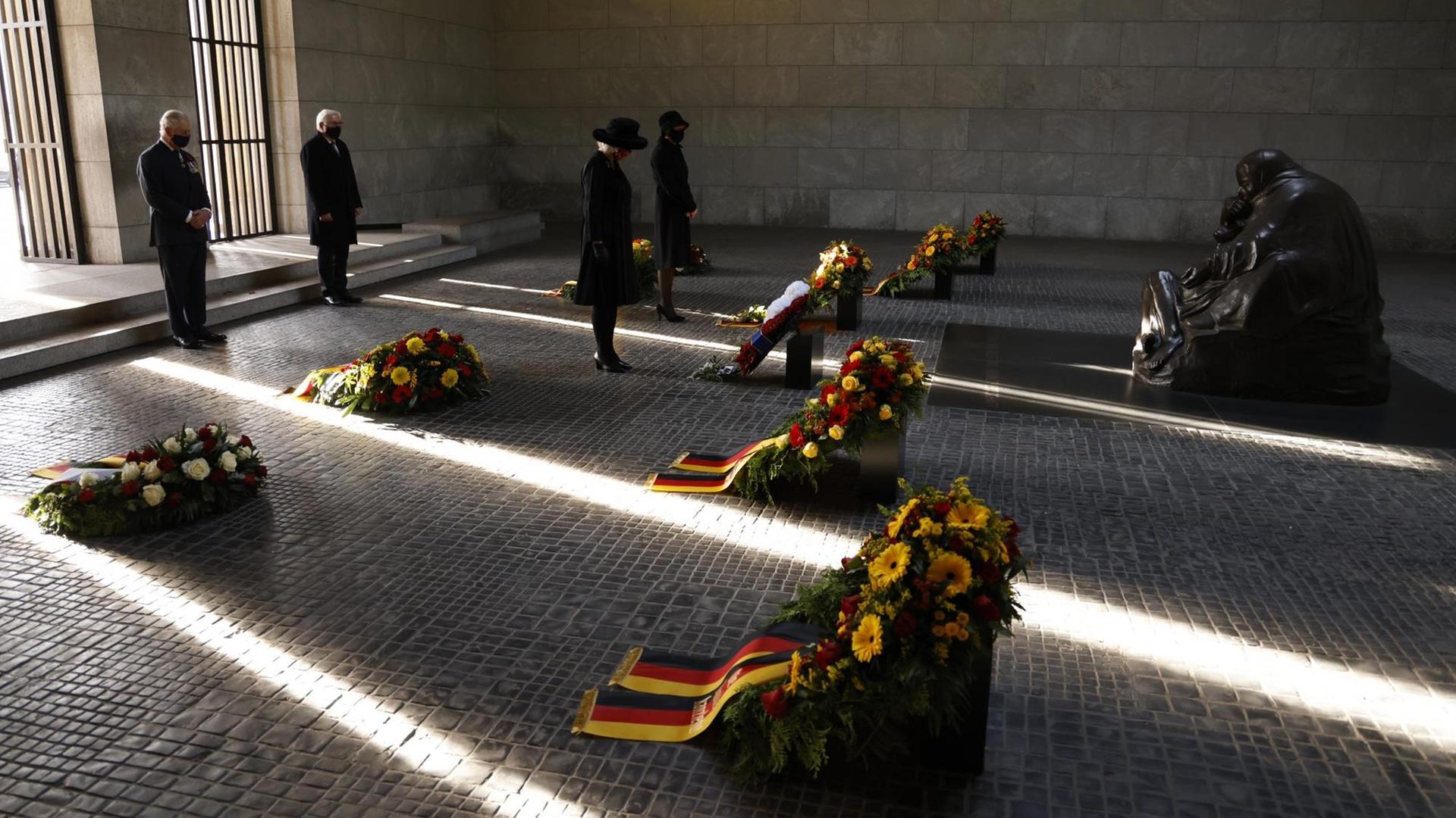 Volkstrauertag - Historiker: Ausweitung Des Gedenkens Wird Soldaten ...