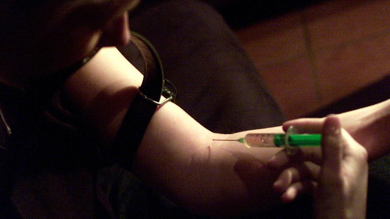 Für Eltern kann ein drogenabhängiges Kind zur Lebensqual werden. Für Eltern kann ein drogenabhängiges Kind zur Lebensqual werden.